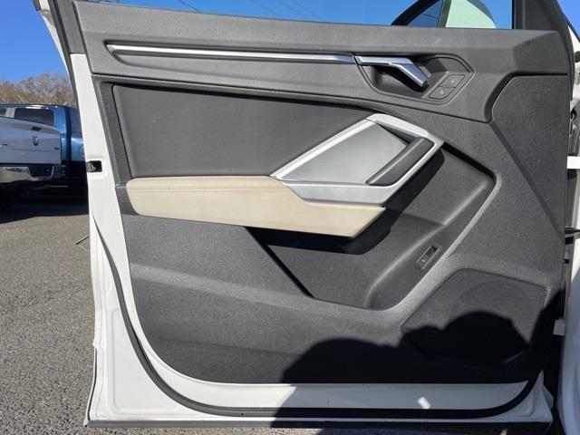 2019 Audi Q3 2.0T Premium, available for sale in Brookfield, Connecticut | Blasius Federal Road. Brookfield, Connecticut 2019 Audi Q3 2.0T Premium, available for sale in Brookfield, Connecticut | Blasius Federal Road. Brookfield, Connecticut