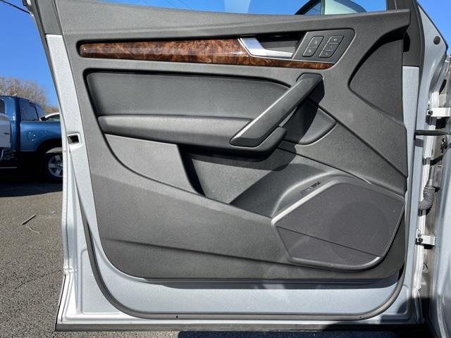 Used Audi Q5 2.0T Premium 2018 | Blasius Federal Road. Brookfield, Connecticut Used Audi Q5 2.0T Premium 2018 | Blasius Federal Road. Brookfield, Connecticut