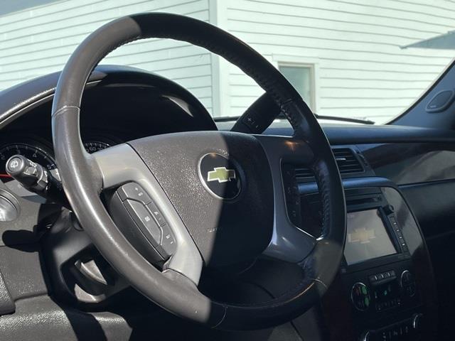 Used Chevrolet Suburban 2500 LT 2013 | Blasius Federal Road. Brookfield, Connecticut Used Chevrolet Suburban 2500 LT 2013 | Blasius Federal Road. Brookfield, Connecticut