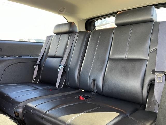 Used Chevrolet Suburban 2500 LT 2013 | Blasius Federal Road. Brookfield, Connecticut Used Chevrolet Suburban 2500 LT 2013 | Blasius Federal Road. Brookfield, Connecticut