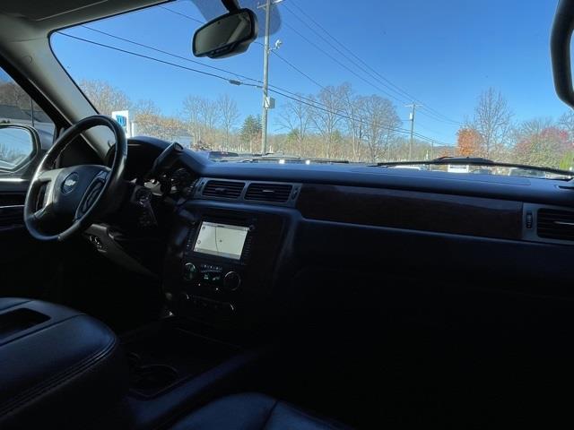 Used Chevrolet Suburban 2500 LT 2013 | Blasius Federal Road. Brookfield, Connecticut Used Chevrolet Suburban 2500 LT 2013 | Blasius Federal Road. Brookfield, Connecticut