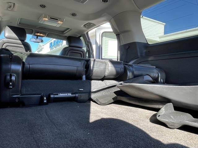 Used Chevrolet Suburban 2500 LT 2013 | Blasius Federal Road. Brookfield, Connecticut Used Chevrolet Suburban 2500 LT 2013 | Blasius Federal Road. Brookfield, Connecticut