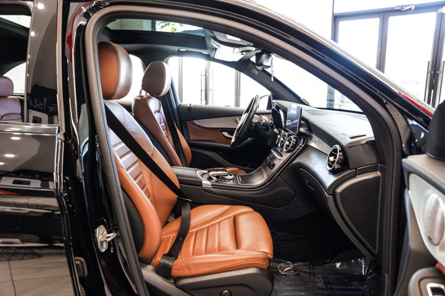 Used Mercedes-Benz GLC AMG GLC 43 4MATIC SUV 2019 | 26 Motors Long Island. ELMONT, New York Used Mercedes-Benz GLC AMG GLC 43 4MATIC SUV 2019 | 26 Motors Long Island. ELMONT, New York