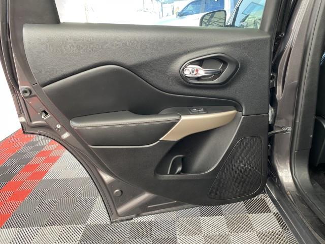 Used Jeep Cherokee Limited 2018 | Queens Auto Mall. Richmond Hill, New York Used Jeep Cherokee Limited 2018 | Queens Auto Mall. Richmond Hill, New York