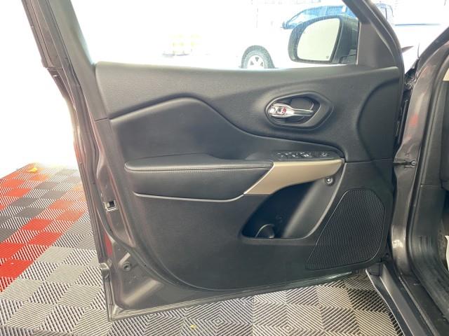Used Jeep Cherokee Limited 2018 | Queens Auto Mall. Richmond Hill, New York Used Jeep Cherokee Limited 2018 | Queens Auto Mall. Richmond Hill, New York