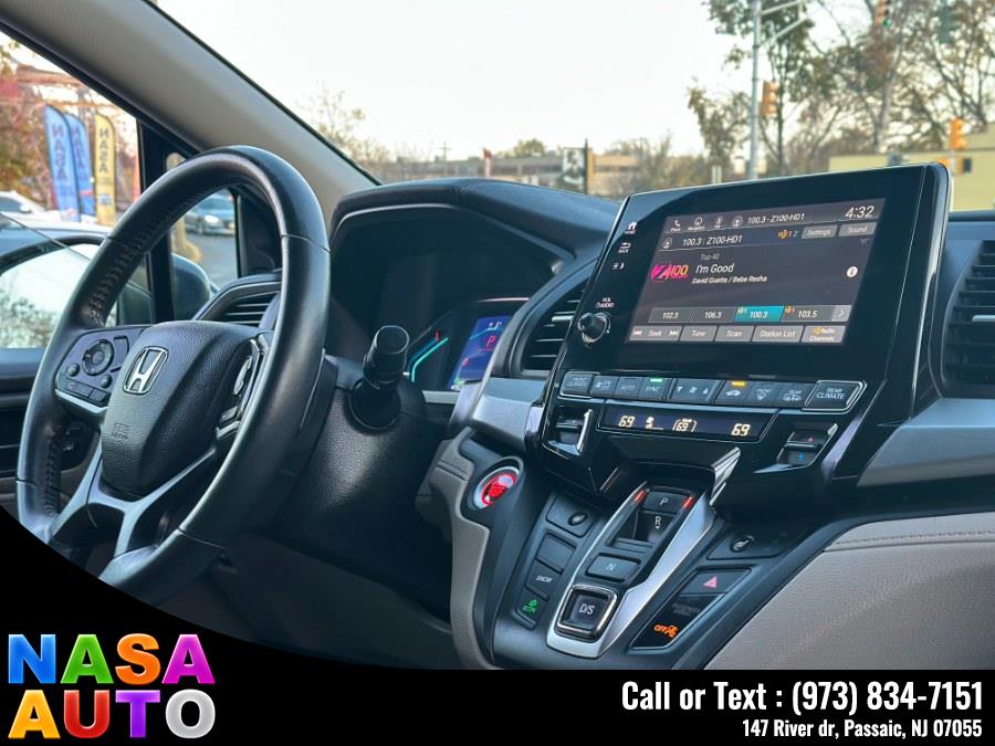 2019 Honda Odyssey EX-L w/Navi/RES Auto, available for sale in Passaic, New Jersey | Nasa Auto. Passaic, New Jersey 2019 Honda Odyssey EX-L w/Navi/RES Auto, available for sale in Passaic, New Jersey | Nasa Auto. Passaic, New Jersey