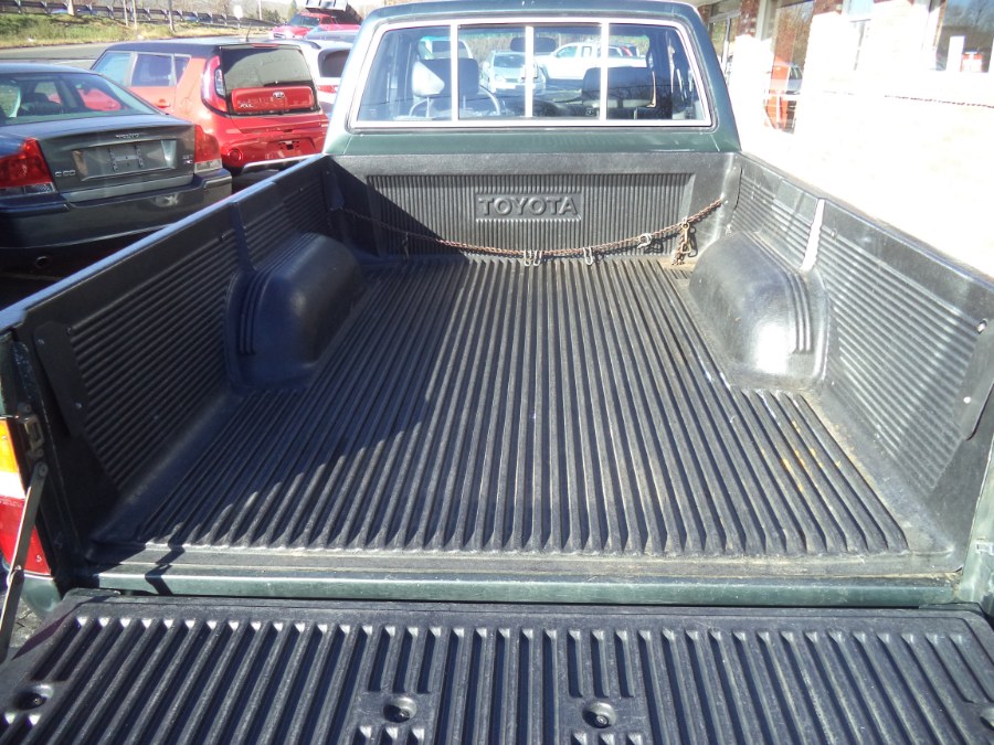 Used Toyota Pickup V6 Deluxe 4WD Extended Cab SB 1992 | Riverside Motorcars, LLC. Naugatuck, Connecticut Used Toyota Pickup V6 Deluxe 4WD Extended Cab SB 1992 | Riverside Motorcars, LLC. Naugatuck, Connecticut