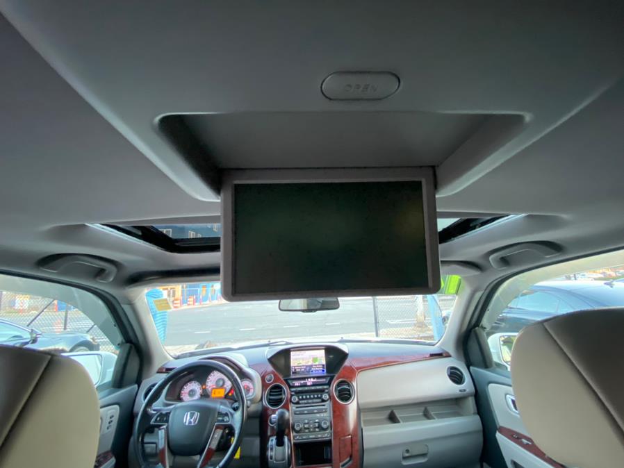 Used Honda Pilot 4WD 4dr Touring w/RES & Navi 2014 | VEB Auto Sales. Hartford, Connecticut Used Honda Pilot 4WD 4dr Touring w/RES & Navi 2014 | VEB Auto Sales. Hartford, Connecticut