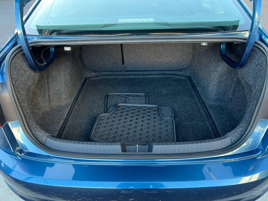 Used Volkswagen Jetta S Auto w/SULEV 2019 | Sunrise Autoland. Jamaica, New York Used Volkswagen Jetta S Auto w/SULEV 2019 | Sunrise Autoland. Jamaica, New York
