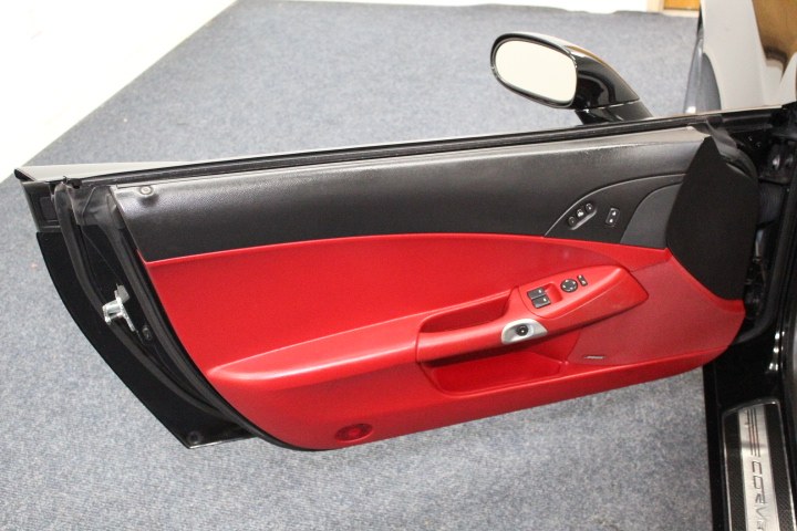 Used Chevrolet Corvette 2dr Conv 2007 | New England Auto Sales LLC. Plainville, Connecticut Used Chevrolet Corvette 2dr Conv 2007 | New England Auto Sales LLC. Plainville, Connecticut
