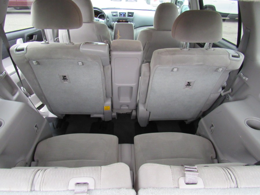 Used Toyota Highlander Base 2011 | Hilario's Auto Sales Inc.. Worcester, Massachusetts Used Toyota Highlander Base 2011 | Hilario's Auto Sales Inc.. Worcester, Massachusetts