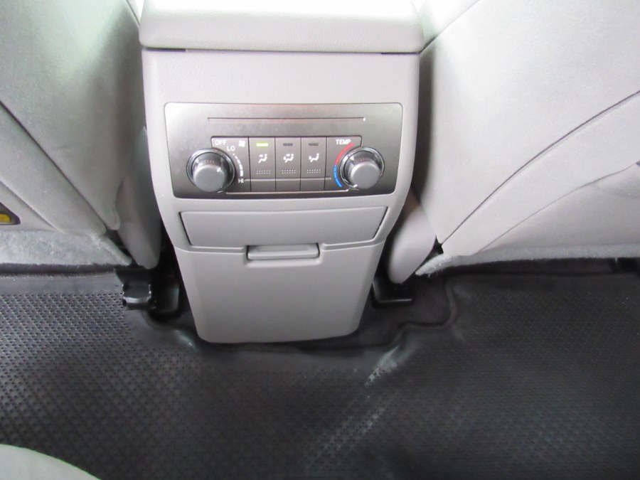 Used Toyota Highlander Base 2011 | Hilario's Auto Sales Inc.. Worcester, Massachusetts Used Toyota Highlander Base 2011 | Hilario's Auto Sales Inc.. Worcester, Massachusetts