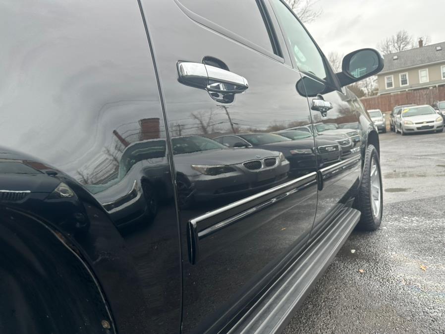 Used GMC Yukon XL 4WD 4dr 1500 SLT 2013 | Chris's Auto Clinic. Plainville, Connecticut Used GMC Yukon XL 4WD 4dr 1500 SLT 2013 | Chris's Auto Clinic. Plainville, Connecticut