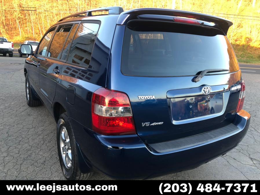 Used Toyota Highlander 4WD 4dr V6 Limited w/3rd Row (Natl) 2007 | LeeJ's Auto Sales & Service. North Branford, Connecticut Used Toyota Highlander 4WD 4dr V6 Limited w/3rd Row (Natl) 2007 | LeeJ's Auto Sales & Service. North Branford, Connecticut