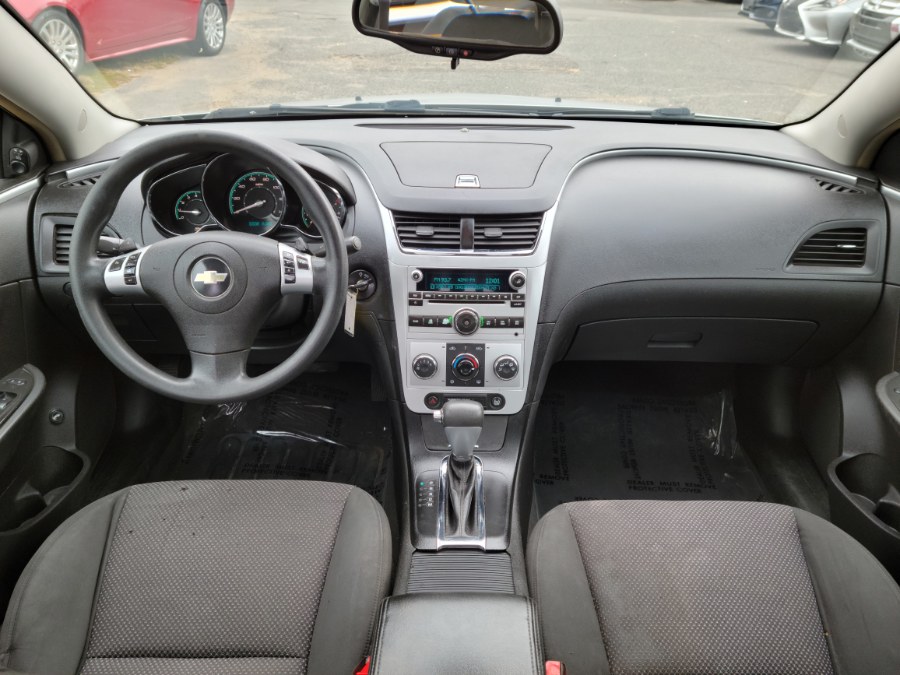 2009 Chevrolet Malibu 4dr Sdn LT w/1LT, available for sale in East Windsor, Connecticut | Toro Auto. East Windsor, Connecticut 2009 Chevrolet Malibu 4dr Sdn LT w/1LT, available for sale in East Windsor, Connecticut | Toro Auto. East Windsor, Connecticut