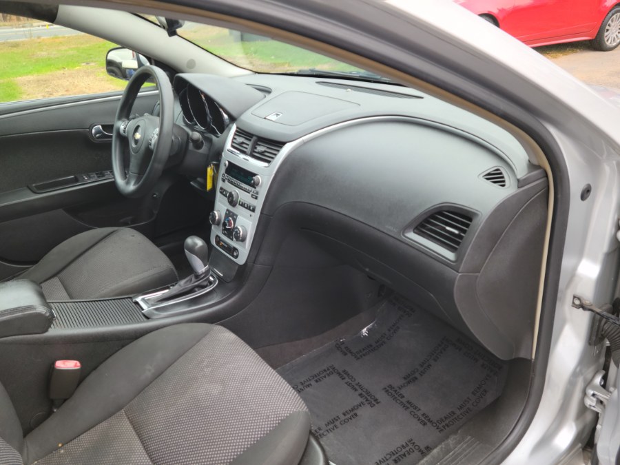 2009 Chevrolet Malibu 4dr Sdn LT w/1LT, available for sale in East Windsor, Connecticut | Toro Auto. East Windsor, Connecticut 2009 Chevrolet Malibu 4dr Sdn LT w/1LT, available for sale in East Windsor, Connecticut | Toro Auto. East Windsor, Connecticut