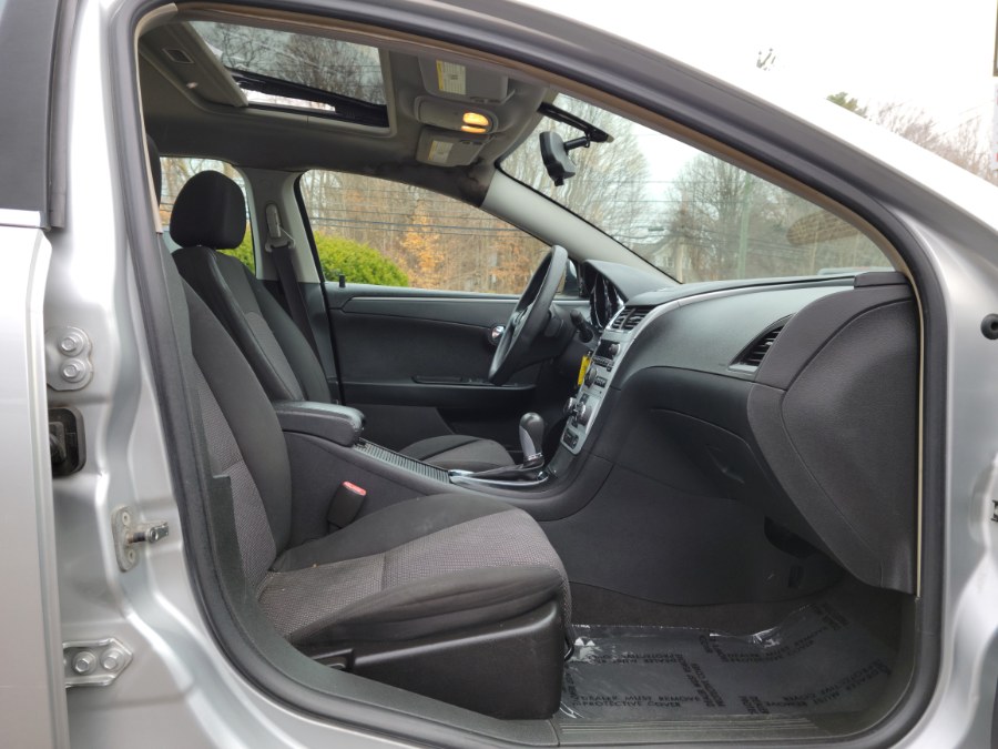 2009 Chevrolet Malibu 4dr Sdn LT w/1LT, available for sale in East Windsor, Connecticut | Toro Auto. East Windsor, Connecticut 2009 Chevrolet Malibu 4dr Sdn LT w/1LT, available for sale in East Windsor, Connecticut | Toro Auto. East Windsor, Connecticut