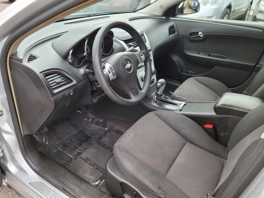 2009 Chevrolet Malibu 4dr Sdn LT w/1LT, available for sale in East Windsor, Connecticut | Toro Auto. East Windsor, Connecticut 2009 Chevrolet Malibu 4dr Sdn LT w/1LT, available for sale in East Windsor, Connecticut | Toro Auto. East Windsor, Connecticut