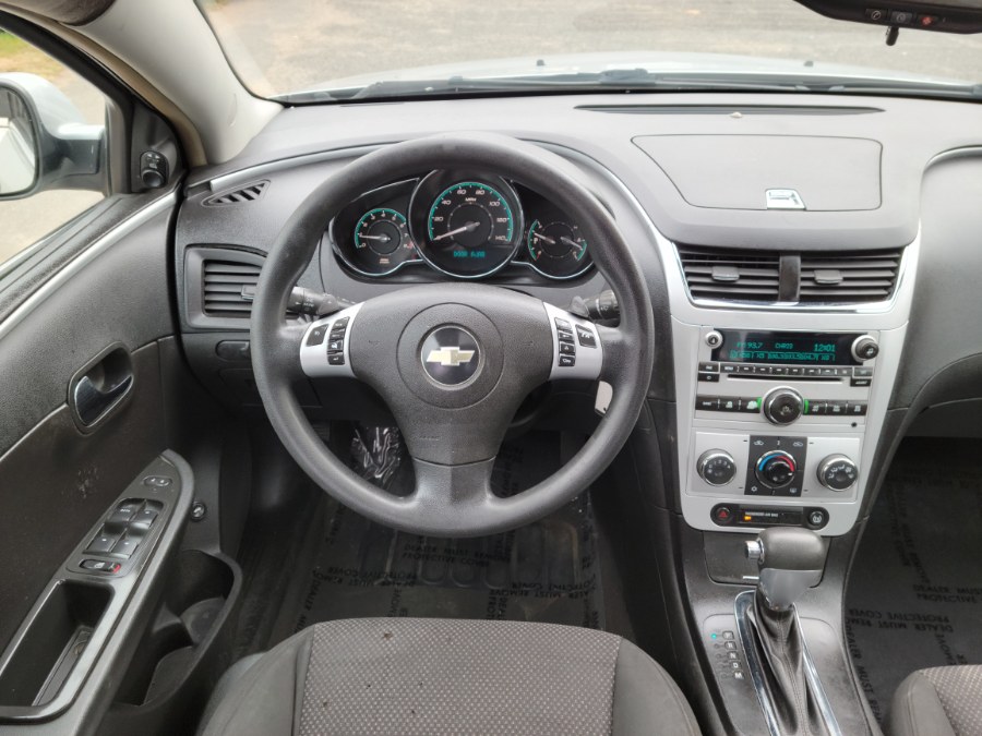 2009 Chevrolet Malibu 4dr Sdn LT w/1LT, available for sale in East Windsor, Connecticut | Toro Auto. East Windsor, Connecticut 2009 Chevrolet Malibu 4dr Sdn LT w/1LT, available for sale in East Windsor, Connecticut | Toro Auto. East Windsor, Connecticut
