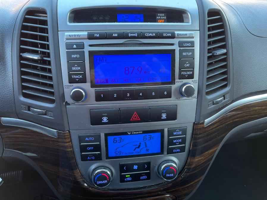 Used Hyundai Santa Fe FWD 4dr V6 Limited 2012 | Central Auto Sales & Service. New Britain, Connecticut Used Hyundai Santa Fe FWD 4dr V6 Limited 2012 | Central Auto Sales & Service. New Britain, Connecticut