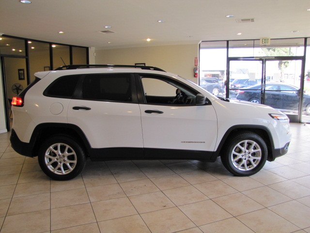 2015 Jeep Cherokee FWD 4dr Sport, available for sale in Placentia, California | Auto Network Group Inc. Placentia, California 2015 Jeep Cherokee FWD 4dr Sport, available for sale in Placentia, California | Auto Network Group Inc. Placentia, California