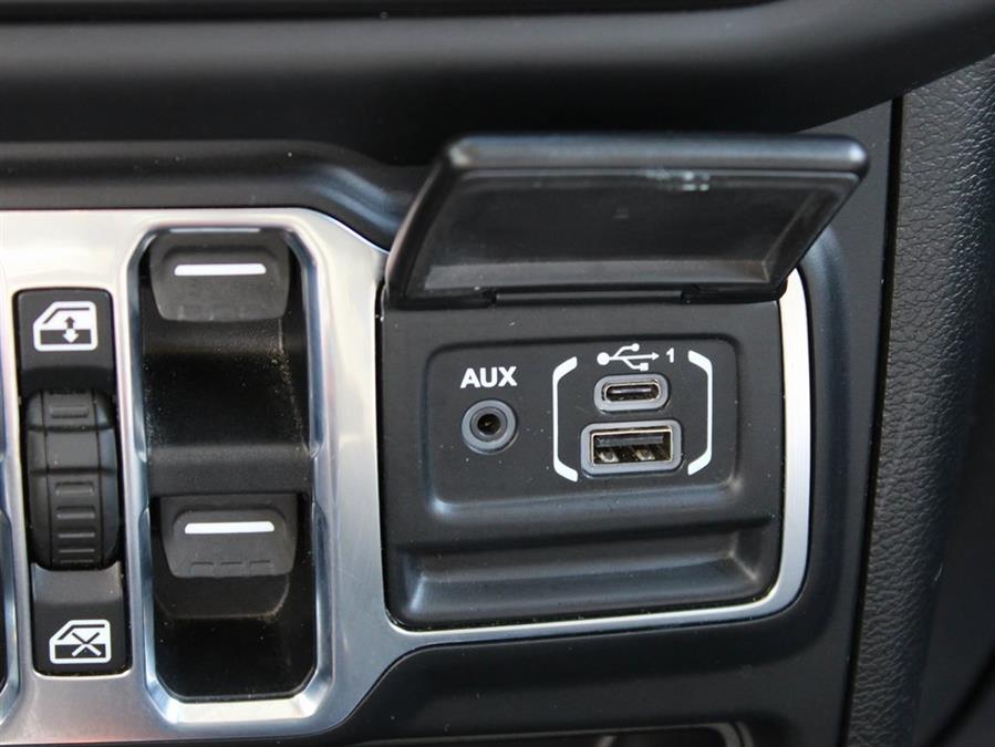 Used Jeep Gladiator Sport 2020 | Auto Expo Ent Inc.. Great Neck, New York Used Jeep Gladiator Sport 2020 | Auto Expo Ent Inc.. Great Neck, New York