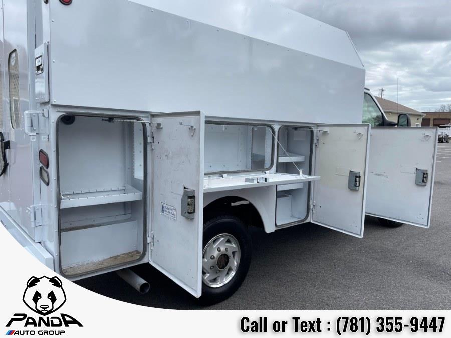2013 Ford Econoline Commercial Cutaway E-350 Super Duty 176" DRW, available for sale in Abington, Massachusetts | Panda Auto Group. Abington, Massachusetts 2013 Ford Econoline Commercial Cutaway E-350 Super Duty 176" DRW, available for sale in Abington, Massachusetts | Panda Auto Group. Abington, Massachusetts