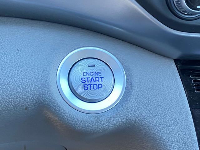 Used Hyundai Elantra SEL IVT SULEV 2020 | Long Island Car Loan. Babylon, New York Used Hyundai Elantra SEL IVT SULEV 2020 | Long Island Car Loan. Babylon, New York