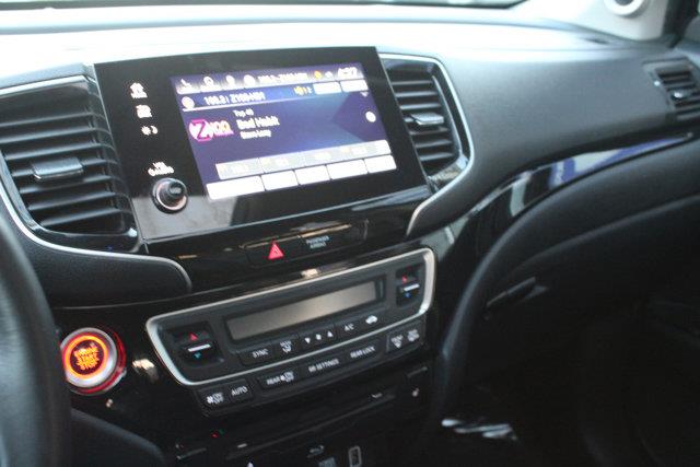 Used Honda Pilot Touring 8-Passenger 2020 | NY Luxury Motors. Elmont, New York Used Honda Pilot Touring 8-Passenger 2020 | NY Luxury Motors. Elmont, New York