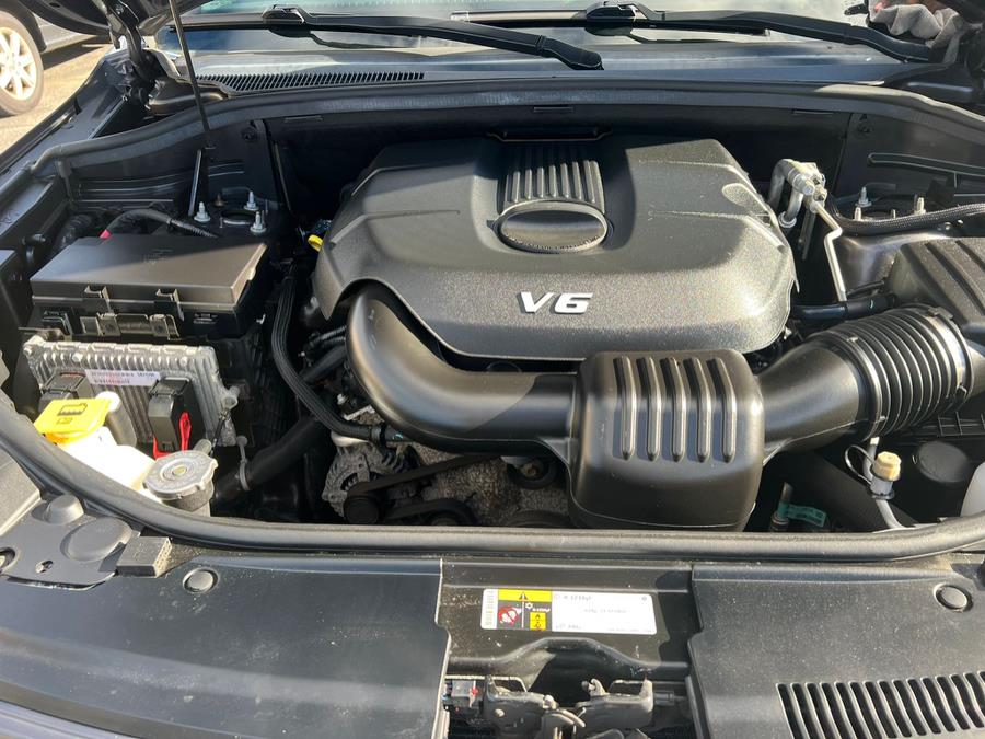 2015 Jeep Grand Cherokee 4WD 4dr Laredo, available for sale in Raynham, Massachusetts | J & A Auto Center. Raynham, Massachusetts 2015 Jeep Grand Cherokee 4WD 4dr Laredo, available for sale in Raynham, Massachusetts | J & A Auto Center. Raynham, Massachusetts