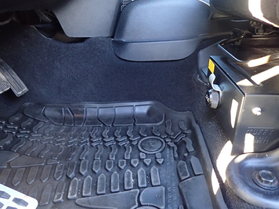 Used Jeep Wrangler Unlimited Sport 4x4 2017 | Eagleville Motors. Storrs, Connecticut Used Jeep Wrangler Unlimited Sport 4x4 2017 | Eagleville Motors. Storrs, Connecticut