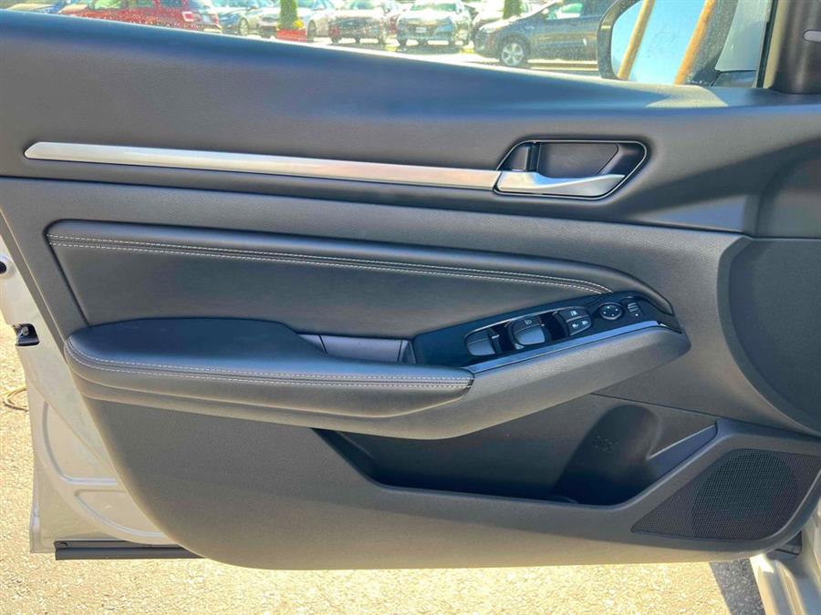 Used Nissan Altima 2.5 SV 2021 | Mass Auto Exchange. Framingham, Massachusetts Used Nissan Altima 2.5 SV 2021 | Mass Auto Exchange. Framingham, Massachusetts