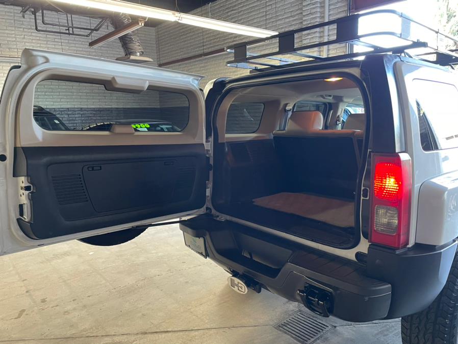 2006 HUMMER H3 4dr 4WD SUV, available for sale in Garden Grove, California | U Save Auto Auction. Garden Grove, California 2006 HUMMER H3 4dr 4WD SUV, available for sale in Garden Grove, California | U Save Auto Auction. Garden Grove, California