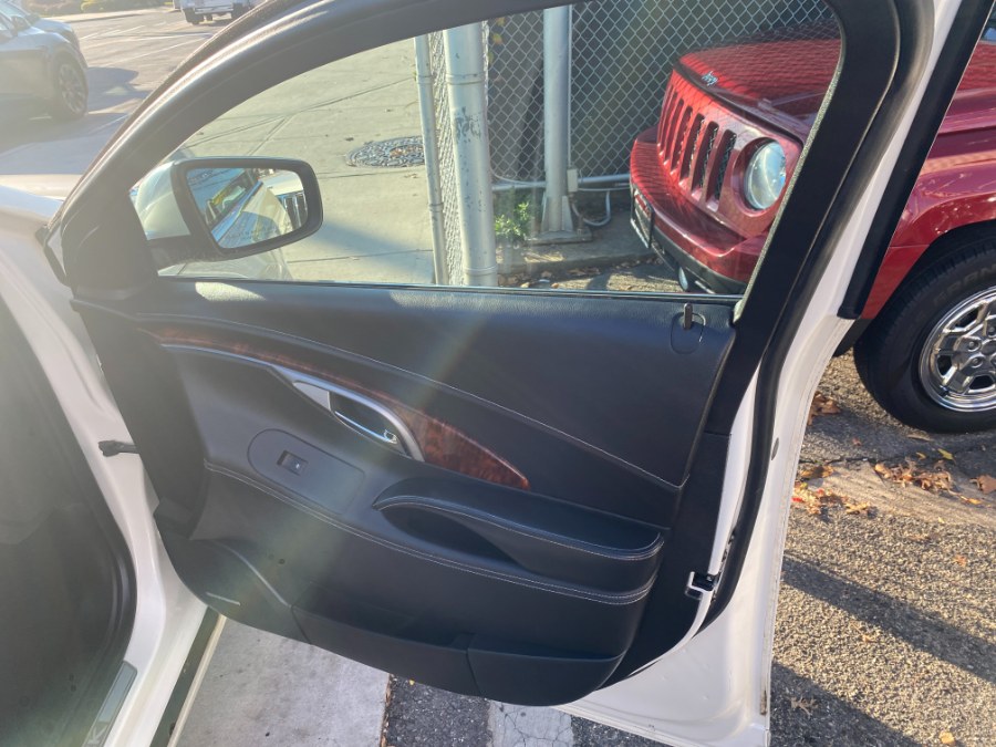 Used Buick LaCrosse 4dr Sdn Touring FWD 2012 | Middle Village Motors . Middle Village, New York Used Buick LaCrosse 4dr Sdn Touring FWD 2012 | Middle Village Motors . Middle Village, New York