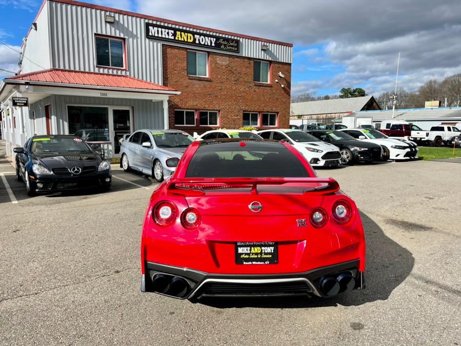 2018 Nissan GT-R Premium AWD, available for sale in South Windsor, Connecticut | Mike And Tony Auto Sales, Inc. South Windsor, Connecticut 2018 Nissan GT-R Premium AWD, available for sale in South Windsor, Connecticut | Mike And Tony Auto Sales, Inc. South Windsor, Connecticut
