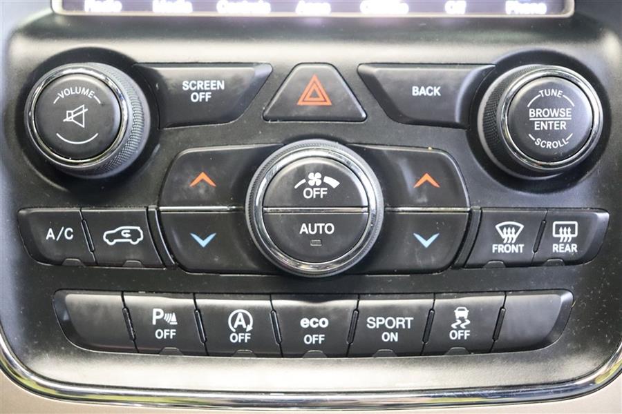 2016 Jeep Grand Cherokee LIMITED, available for sale in Paterson, New Jersey | Fast Track Motors. Paterson, New Jersey 2016 Jeep Grand Cherokee LIMITED, available for sale in Paterson, New Jersey | Fast Track Motors. Paterson, New Jersey