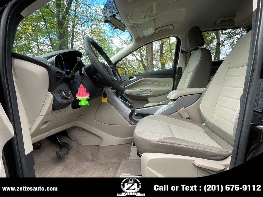 2013 Ford Escape 4WD 4dr SE, available for sale in Jersey City, New Jersey | Zettes Auto Mall. Jersey City, New Jersey 2013 Ford Escape 4WD 4dr SE, available for sale in Jersey City, New Jersey | Zettes Auto Mall. Jersey City, New Jersey