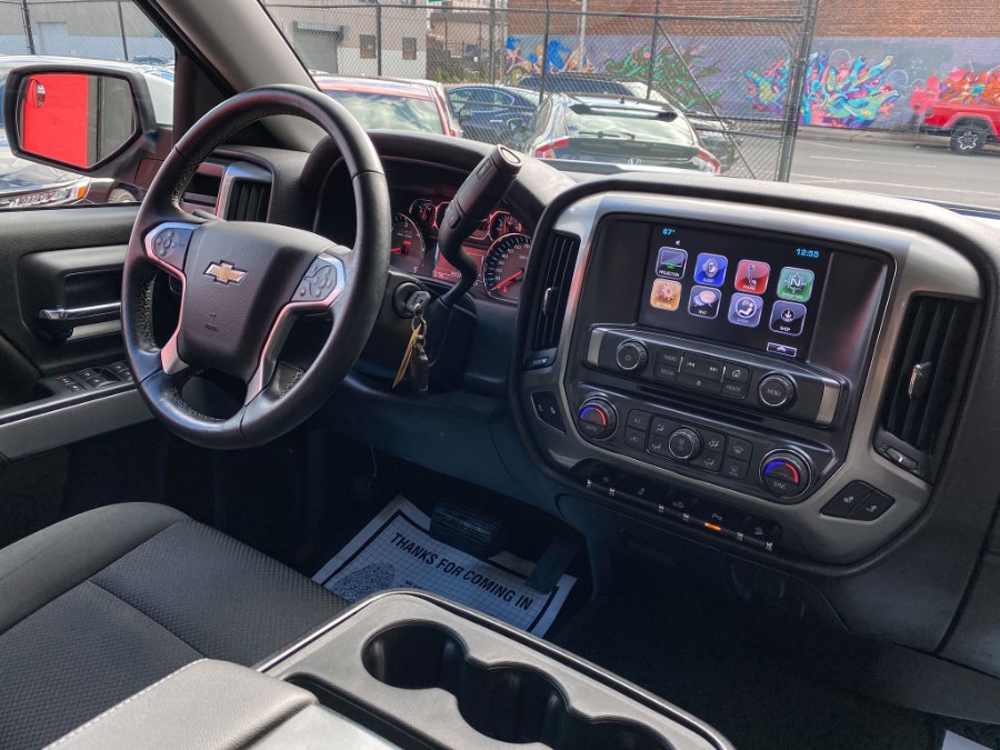 Used Chevrolet Silverado 1500 4WD Double Cab 143.5" LT w/2LT 2017 | RT Auto Center LLC. Newark, New Jersey Used Chevrolet Silverado 1500 4WD Double Cab 143.5" LT w/2LT 2017 | RT Auto Center LLC. Newark, New Jersey
