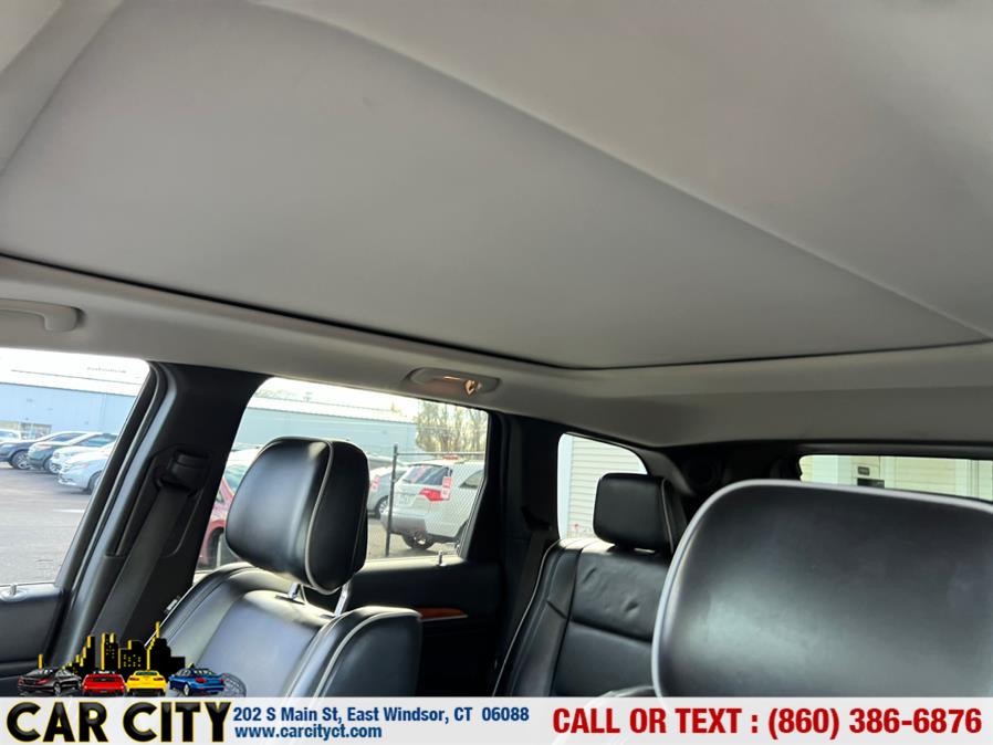2011 Jeep Grand Cherokee 4WD 4dr Overland, available for sale in East Windsor, Connecticut | Car City LLC. East Windsor, Connecticut 2011 Jeep Grand Cherokee 4WD 4dr Overland, available for sale in East Windsor, Connecticut | Car City LLC. East Windsor, Connecticut