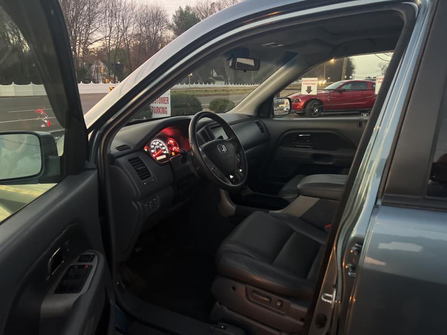 2007 Honda Pilot 2WD 4dr EX-L w/Navi, available for sale in South Windsor , Connecticut | Ful-line Auto LLC. South Windsor , Connecticut 2007 Honda Pilot 2WD 4dr EX-L w/Navi, available for sale in South Windsor , Connecticut | Ful-line Auto LLC. South Windsor , Connecticut