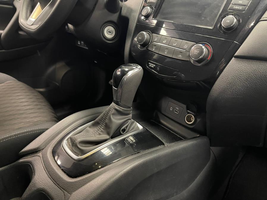 2019 Nissan Rogue AWD SL, available for sale in Inwood, New York | 5 Towns Drive. Inwood, New York 2019 Nissan Rogue AWD SL, available for sale in Inwood, New York | 5 Towns Drive. Inwood, New York