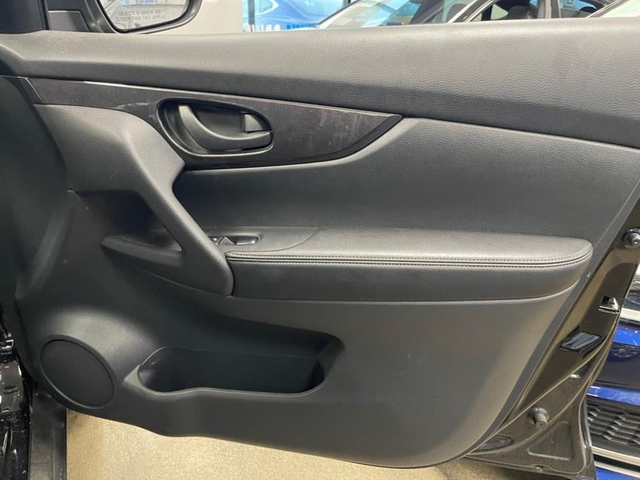 2019 Nissan Rogue AWD SL, available for sale in Inwood, New York | 5 Towns Drive. Inwood, New York 2019 Nissan Rogue AWD SL, available for sale in Inwood, New York | 5 Towns Drive. Inwood, New York