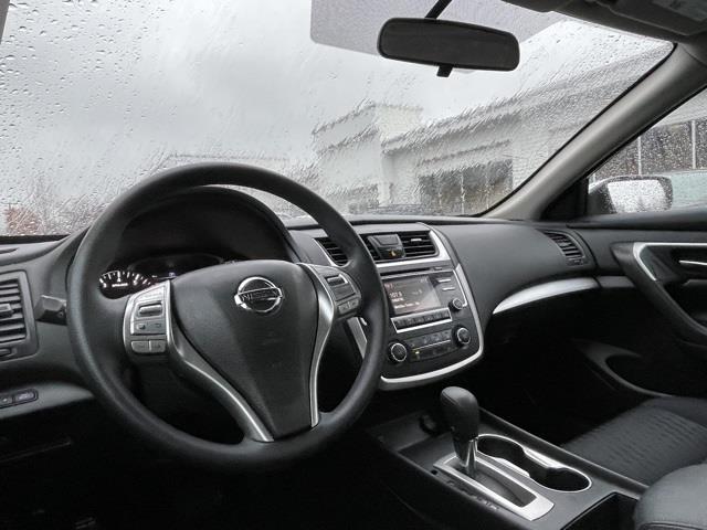 Used Nissan Altima 2.5 S 2017 | Blasius Federal Road. Brookfield, Connecticut Used Nissan Altima 2.5 S 2017 | Blasius Federal Road. Brookfield, Connecticut
