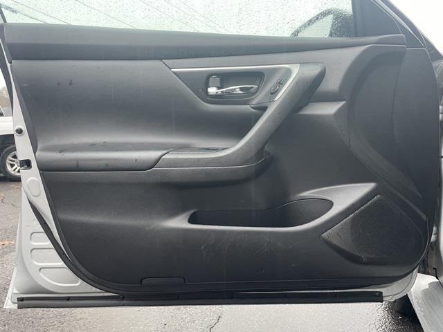 Used Nissan Altima 2.5 S 2017 | Blasius Federal Road. Brookfield, Connecticut Used Nissan Altima 2.5 S 2017 | Blasius Federal Road. Brookfield, Connecticut