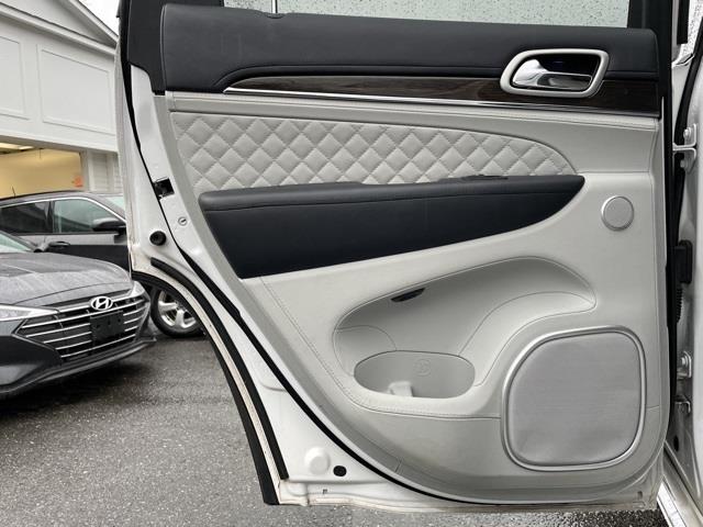 Used Jeep Grand Cherokee Summit 2019 | Blasius Federal Road. Brookfield, Connecticut Used Jeep Grand Cherokee Summit 2019 | Blasius Federal Road. Brookfield, Connecticut