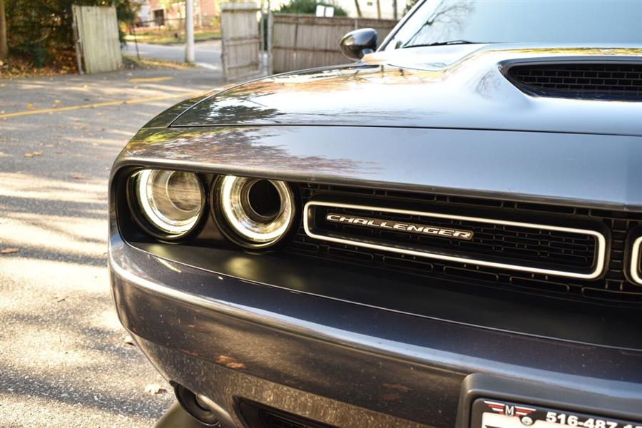 Used Dodge Challenger R/T 2dr Coupe 2019 | Camy Cars. Great Neck, New York Used Dodge Challenger R/T 2dr Coupe 2019 | Camy Cars. Great Neck, New York