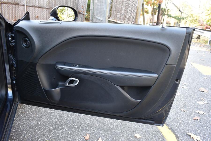 Used Dodge Challenger R/T 2dr Coupe 2019 | Camy Cars. Great Neck, New York Used Dodge Challenger R/T 2dr Coupe 2019 | Camy Cars. Great Neck, New York
