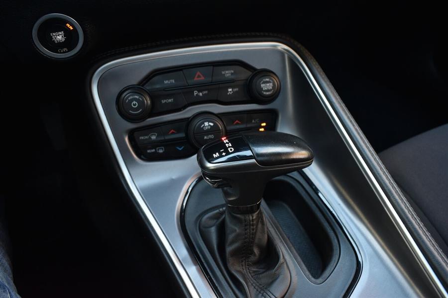 Used Dodge Challenger R/T 2dr Coupe 2019 | Camy Cars. Great Neck, New York Used Dodge Challenger R/T 2dr Coupe 2019 | Camy Cars. Great Neck, New York