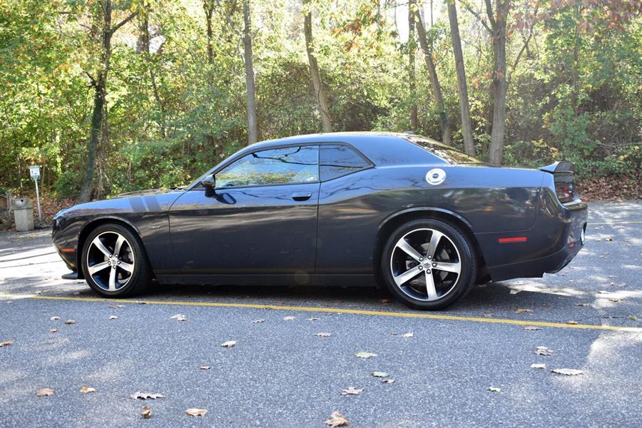 Used Dodge Challenger R/T 2dr Coupe 2019 | Camy Cars. Great Neck, New York Used Dodge Challenger R/T 2dr Coupe 2019 | Camy Cars. Great Neck, New York