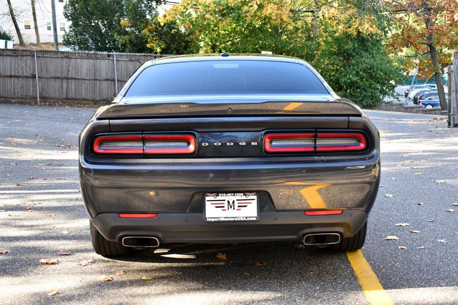 Used Dodge Challenger R/T 2dr Coupe 2019 | Camy Cars. Great Neck, New York Used Dodge Challenger R/T 2dr Coupe 2019 | Camy Cars. Great Neck, New York